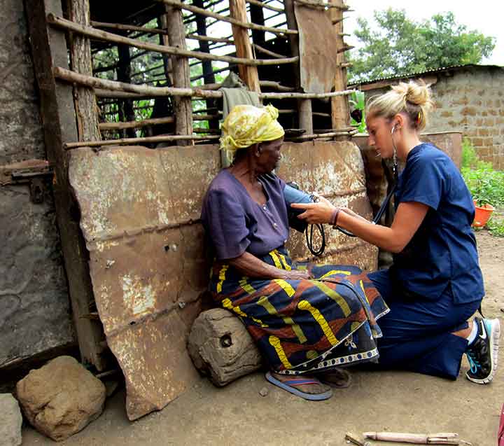 volunteer nurse abroad