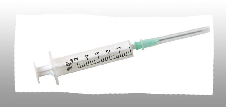 Preventing injuries from disposable syringes Preventing injuries from disposable syringes