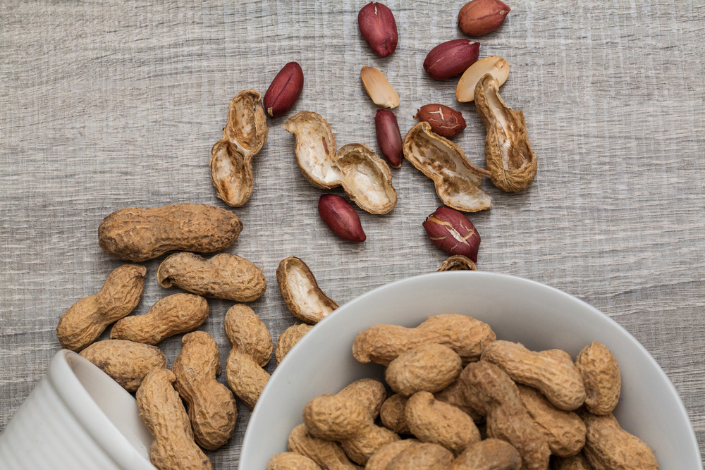 Арахис пищевая. Орехи арахис аллергенные. Арахис Боб.
