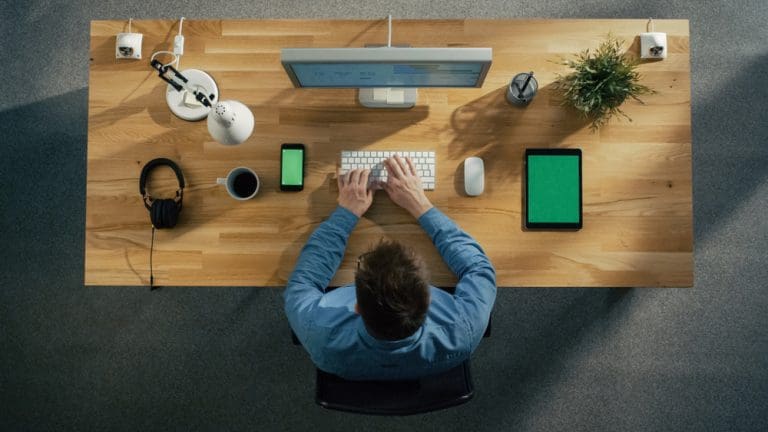 Evidence suggests that desk-based jobs may lower the risk of cognitive decline Evidence suggests that desk-based jobs may lower the risk of cognitive decline