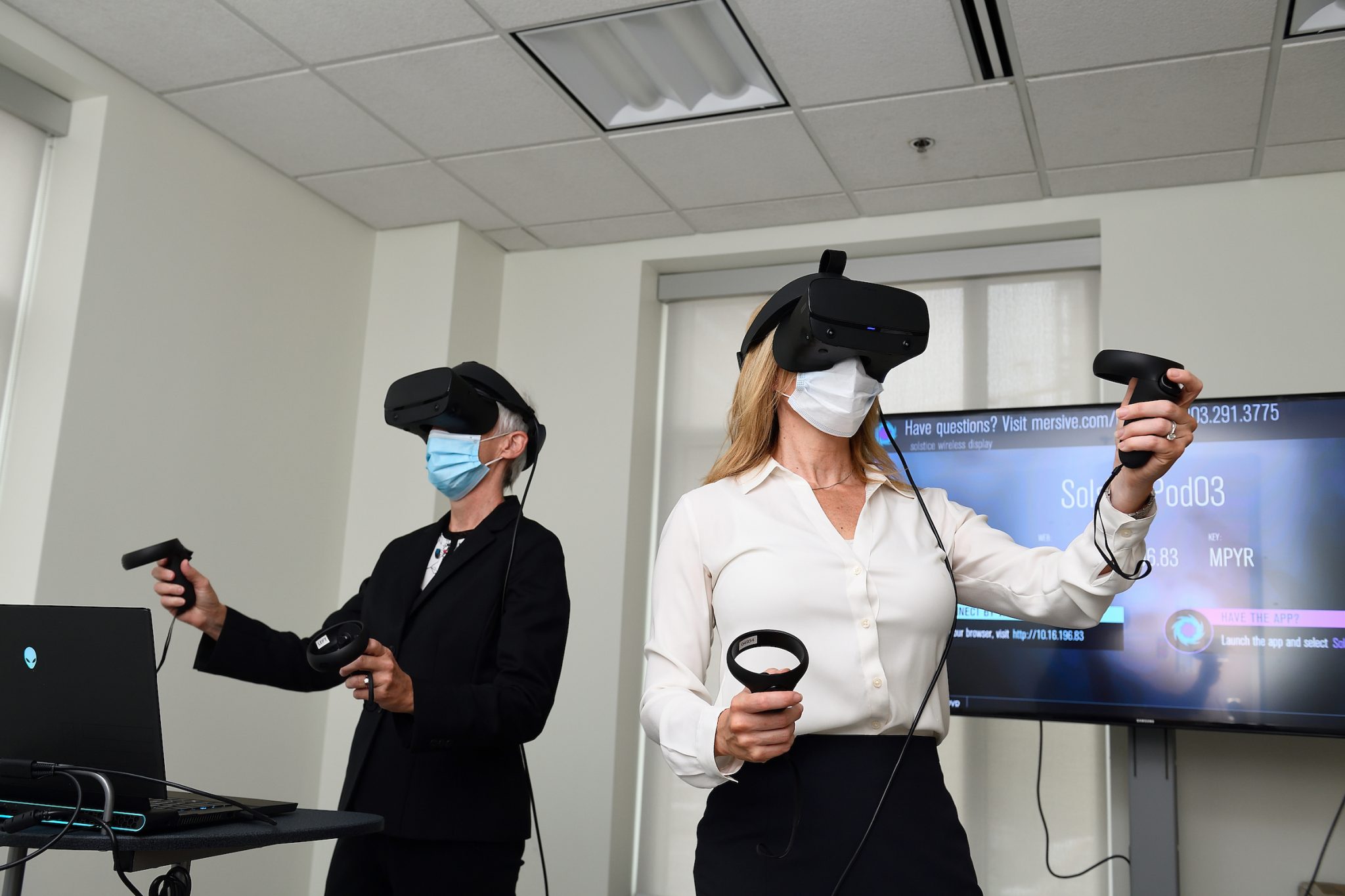 Amidst COVID19 Virtual Reality Makes Social Distancing Simulatio